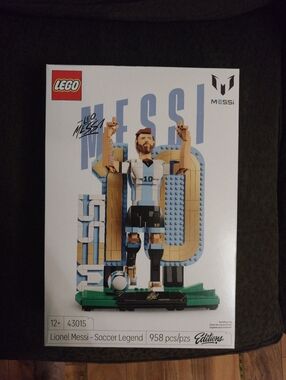 LEO MESSI LEGO EDITIONS 958 PIECES